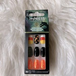 Limited edition Glow in the dark Halloween nails
